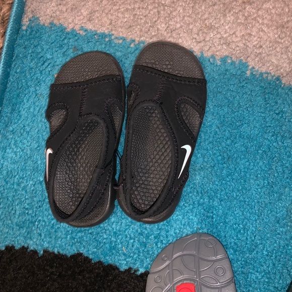 7c nike sandals